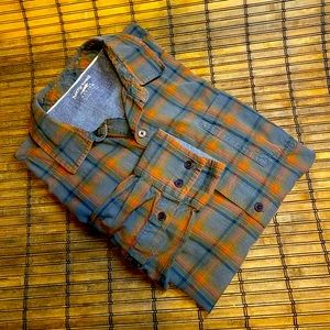 Horny Toad Men’s Plaid Long Sleeve Button Down Shirt Size Medium